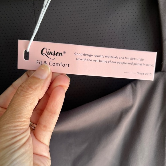 Qinsen Fit & Comfort Gray Square Neck Short Sleeve Mini Dress Medium Skims Like - Picture 8 of 9